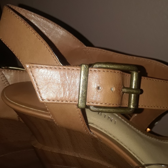 Wedges - Picture 2 of 9